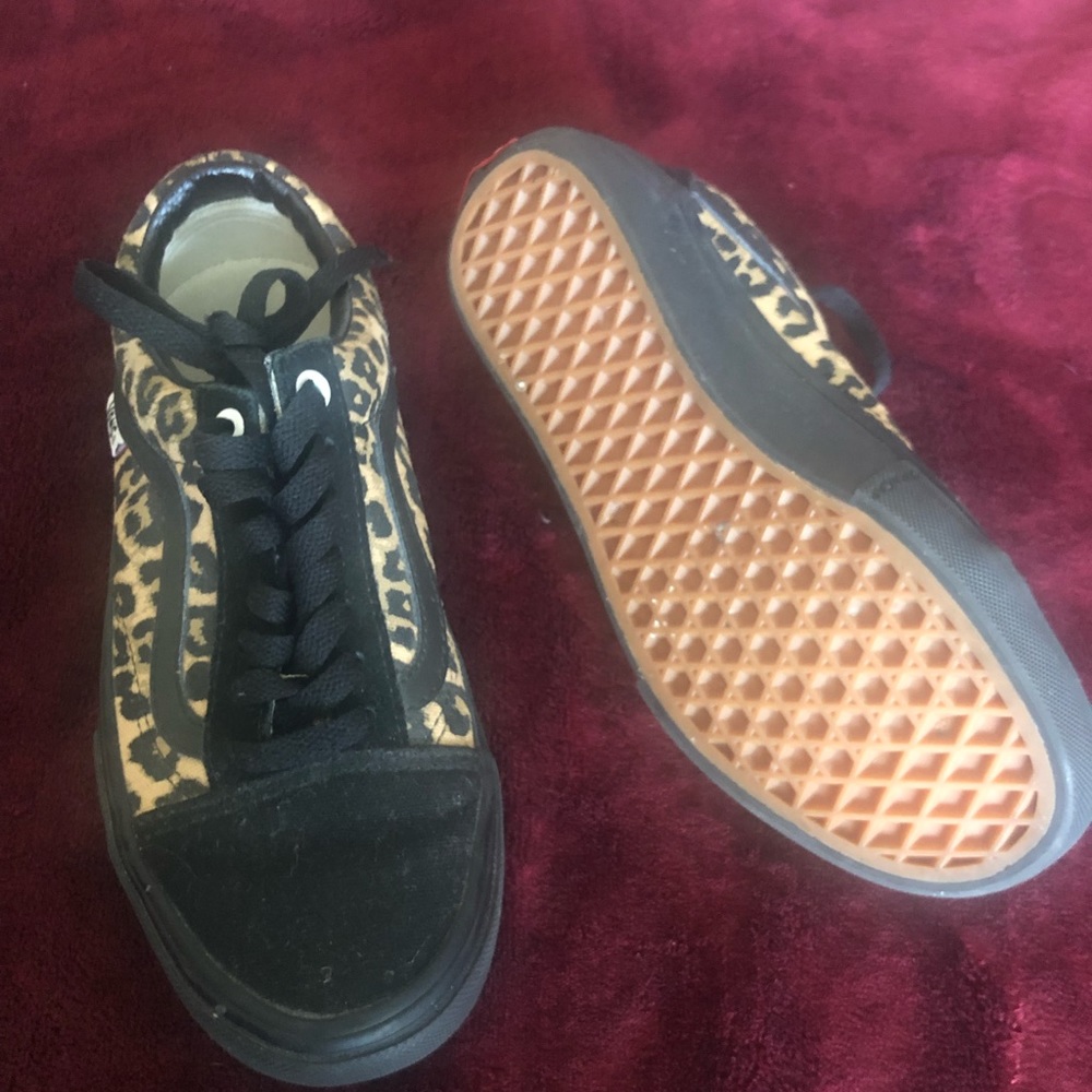 Vans size 6 women cute cheetah